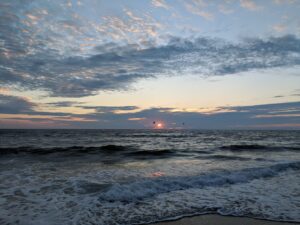 Newcomb Hollow Beach