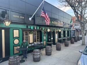 The Auld Triangle Irish Pub & Restaurant