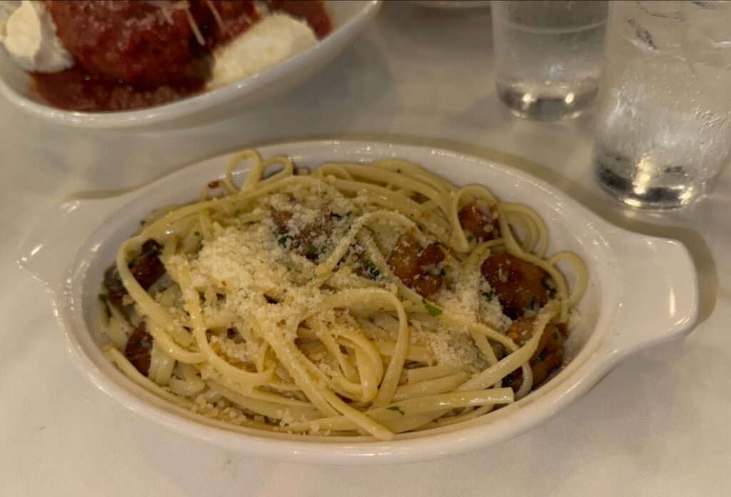 Tomatoes Italian Bar & Grill